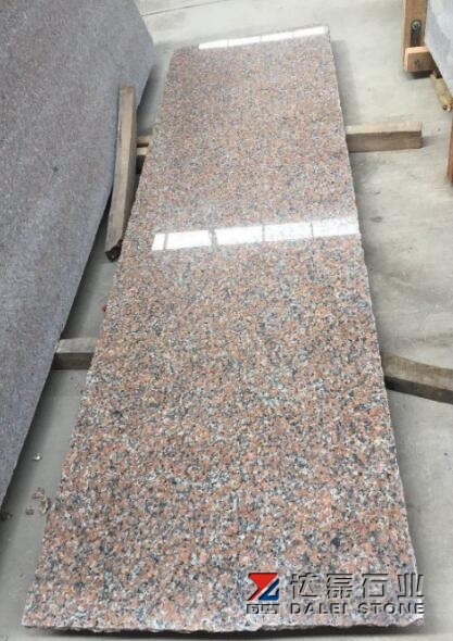 G562 Red Granite Small slabs