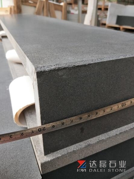 New Black Basalt Hainan Black Basalt Tiles Honed Finish Way