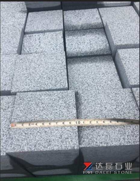 Padang Dark Granite G654 Curbstone Dalei Stone Wholesale