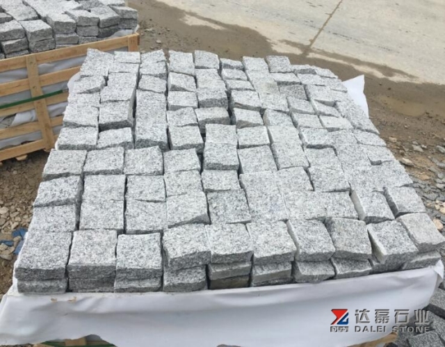 Granite G623 Cube Stone Natural Finish Way