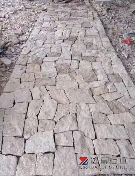 G682 Loose Stone Wall Cladding Saw Cutting Way