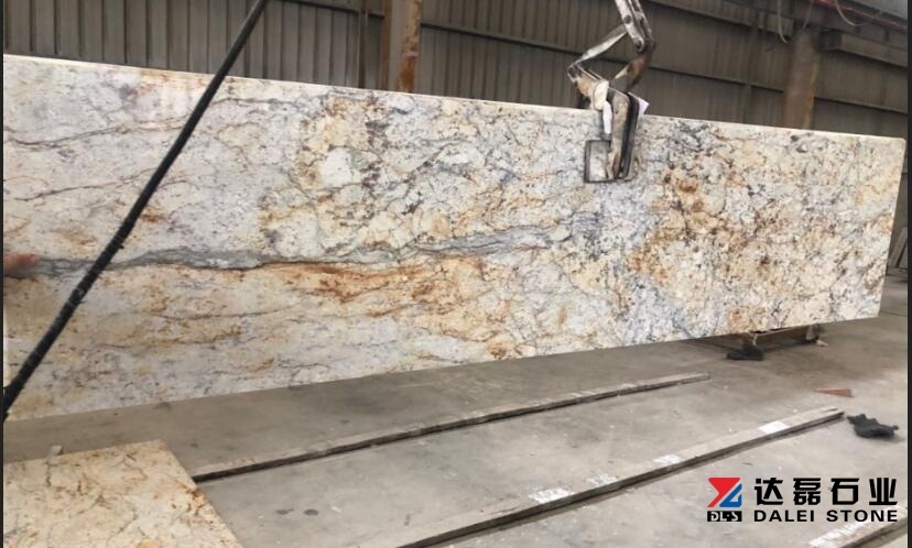 Dalei Stone Wholesale Golden Crystal Granite Countertops From China
