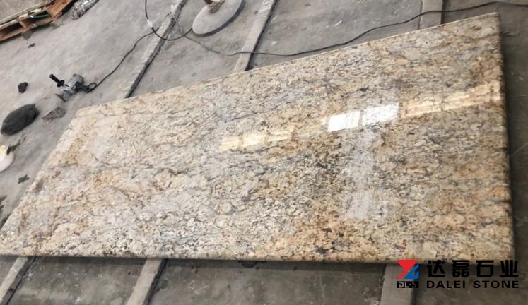 Dalei Stone Wholesale Golden Crystal Granite Countertops From China