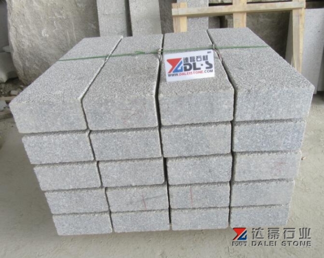 Grey Bianco Granite Kerb Stone Paving Stone Road Stone Sandblasted Finishing Way