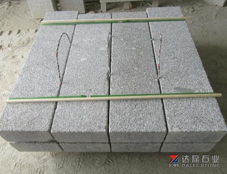 Grey Bianco Granite Kerb Stone Paving Stone Road Stone Sandblasted Finishing Way