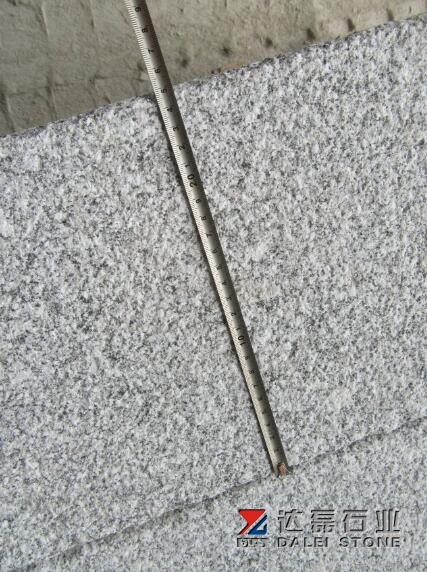 Grey Bianco Granite Kerb Stone Paving Stone Road Stone Sandblasted Finishing Way