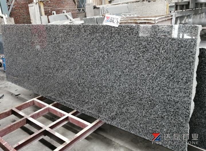 Beautiful Green Color Dark Grey Color Granite Like Ice Veins Polished