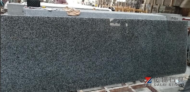 Beautiful Green Color Dark Grey Color Granite Like Ice Veins Polished