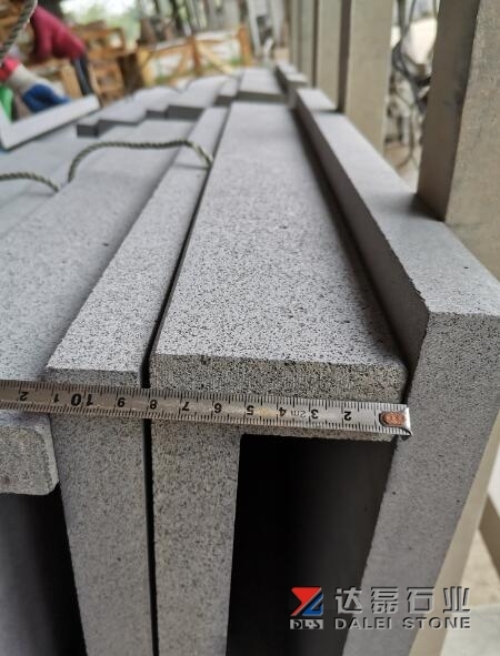Black Basalt Hainan Basalt Blue Basalt Saw Cutting Cat Paw