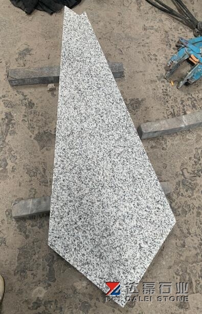 G603 White Granite Irregular Steps Stairs Cutting