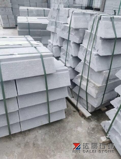 G633 Granite Grey Color Paving Stone Flame Finish