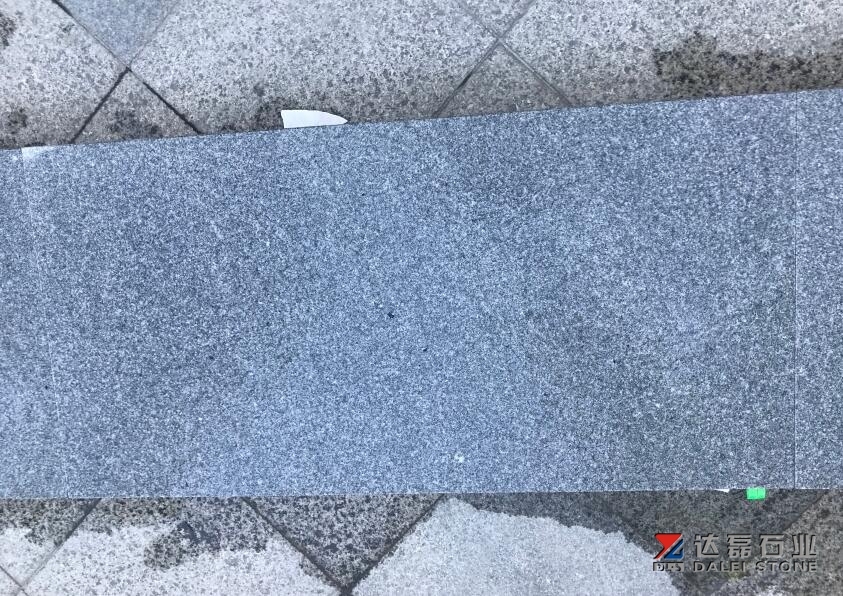 G633 Middle Grey Granite Flamed Tiles