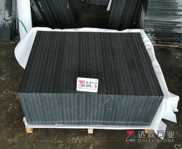 G654 Flamed Tiles Padang Dark Flamed Tiles 600x600x20mm