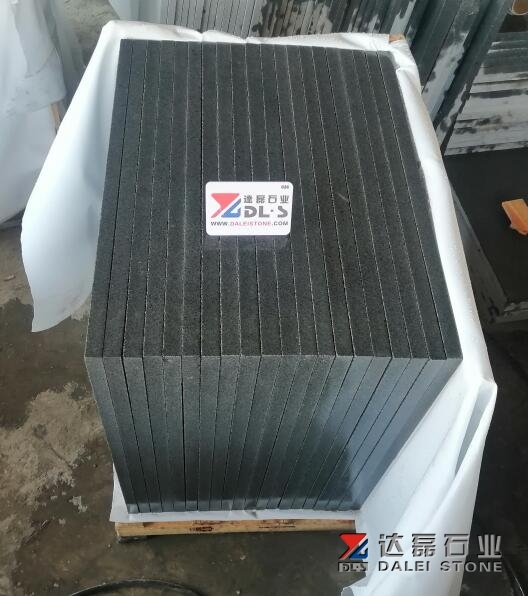 G654 Flamed Tiles Padang Dark Flamed Tiles 600x600x20mm