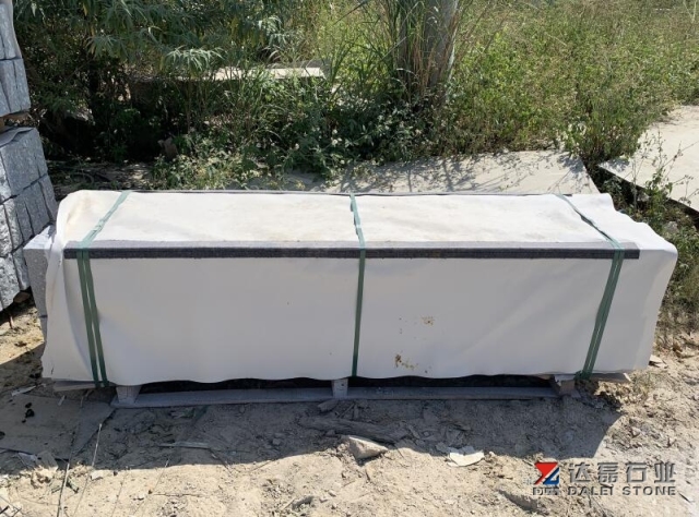 Grey Natural Stone G633 Granite Palisade , all Sides Natural Split + Pineapple