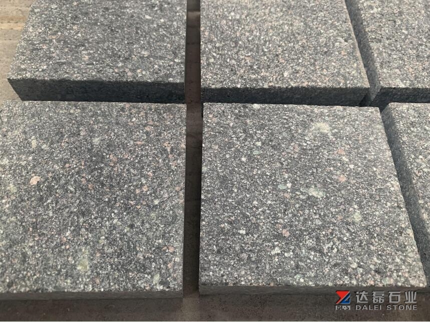 Green Porphyry Cube Stone Flamed Saw Cutting