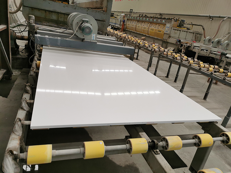 pure white quartz slab.jpg