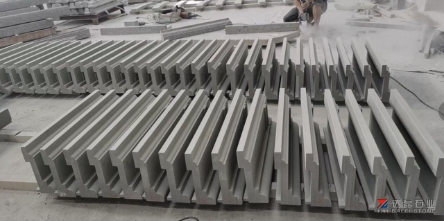 China Lyon Grey Ash Quartz Tiles Project