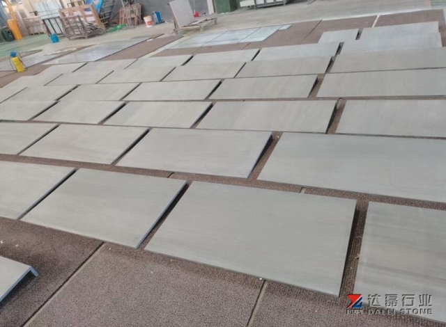 China Lyon Grey Ash Quartz Tiles Project