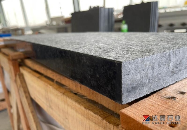 Angola Black Basalt Swimming Pool Coping Tiles Flamed Honed