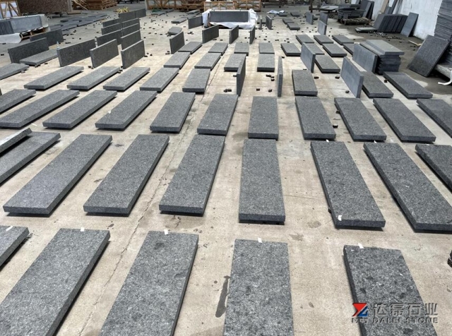 Angola Black Flamed Waterjet For Outdoor Paver And Copings Use