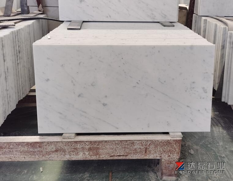 Carrara White Marble Thin Tiles Honed