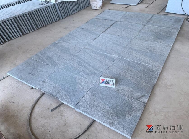 Grey Landscape Stone Granite Tiles Flamed