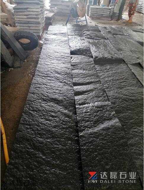 China Dark Grey G654 Natural Split Granite Wall Cladding For Wall Background