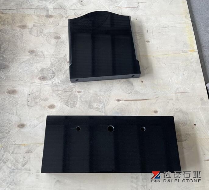 Abosultely Black Pure Black Granite Tombstone Monument Wholesale China