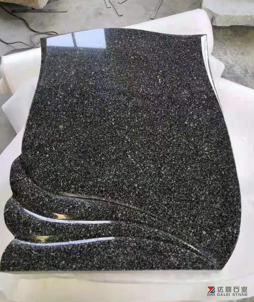 Snow Black Snow Green Black Granite Tombstone Monument Headstone