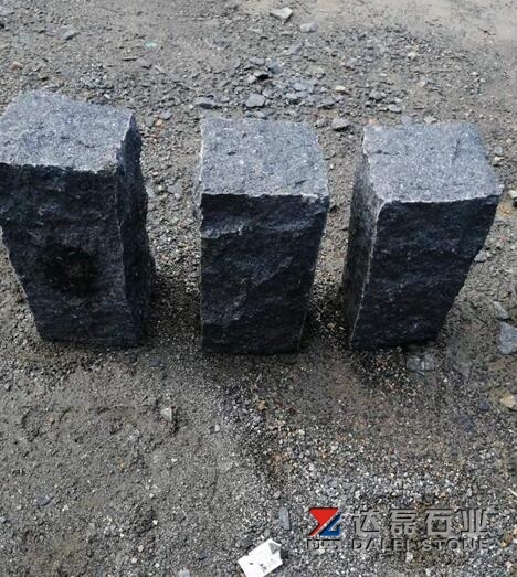 Orginal g684 Black Basalt Natural Split Cube Stone