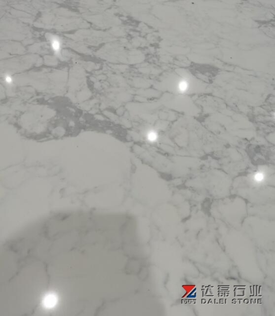 The Newest Design White Quartz Slabs 90% Similar Marble