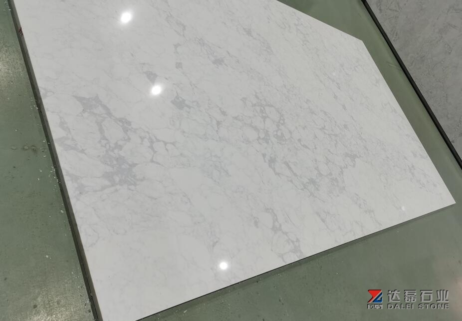 The Newest Design White Quartz Slabs 90% Similar Marble