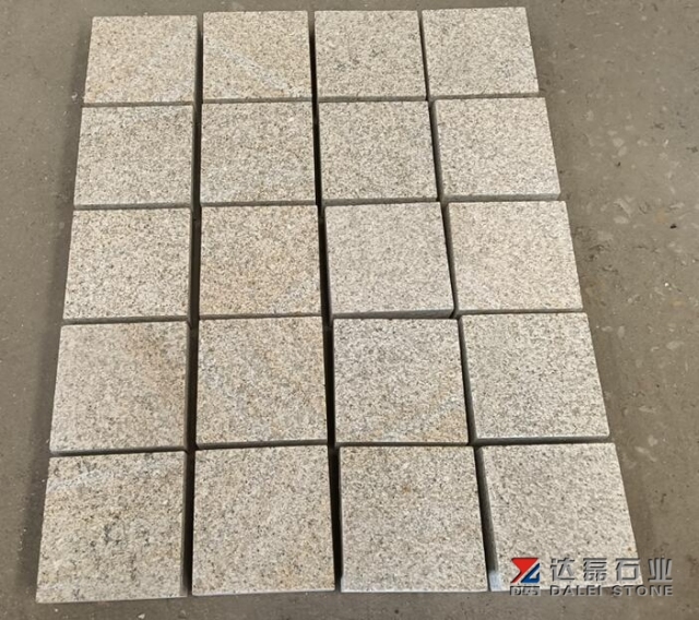 Sunset Gold Granite Yellow Rusty G682 Granite Cube Stone Bush Hammered