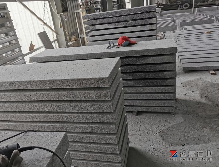 Grey Granite G623 Paving Stone Kerbstone Flamed