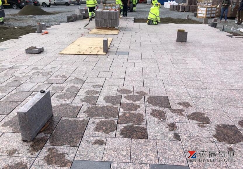 Karelia Red Granite Flamed Outdoor Tiles Paving Curbstone