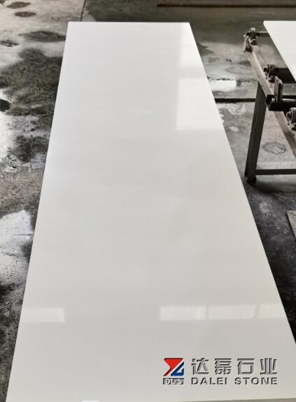 Pure White Quartz Small Slabs Quartz Countertops