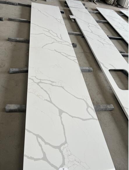 White Calacatta Quartz Kitchen Countertops With Sinks