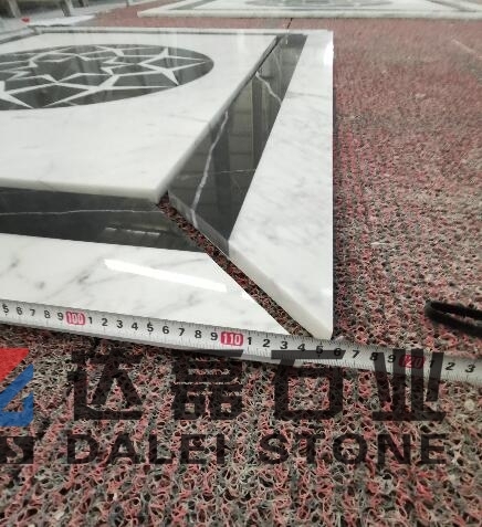 Carrara White and Nero Marquina Black Marble Waterjet Cut Round For Floor