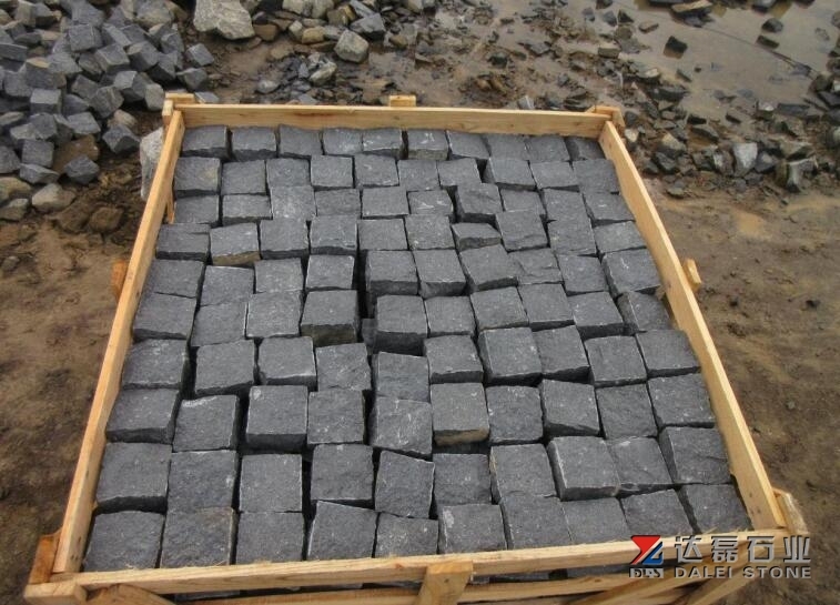 Orginal G684 Basalt Cube Stone Top Flamed Other sides Natural Split