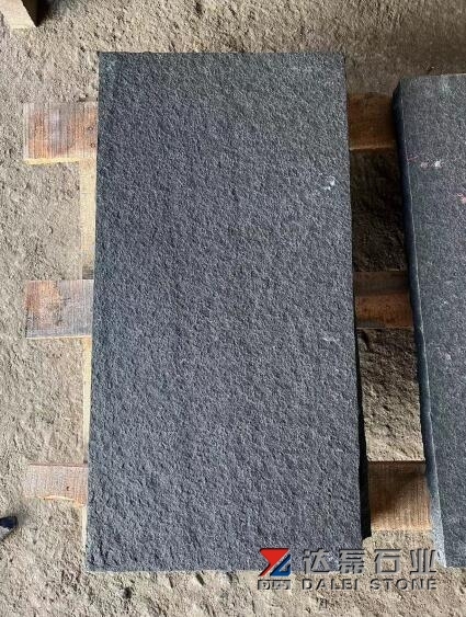 Vietnam Black Basalt Flamed + Brush