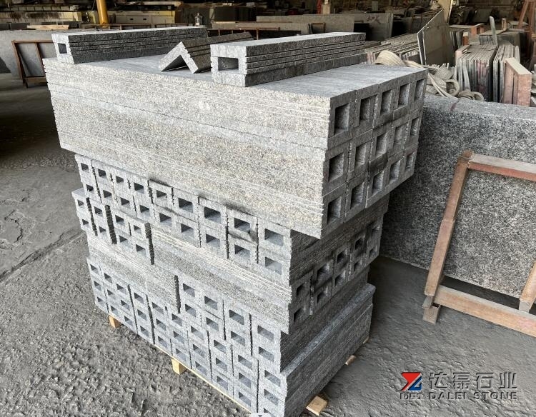 Stone Border Angola Black Flamed Brush