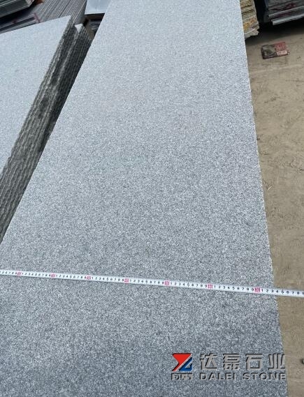 Cambodia Granite G654 Seasame Granite Cutting For Mexico Marketing