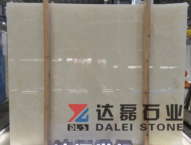 Crystal White Onyx Big Slabs With Competitive Price