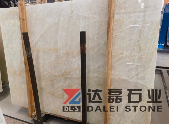Crystal White Onyx Big Slabs With Competitive Price