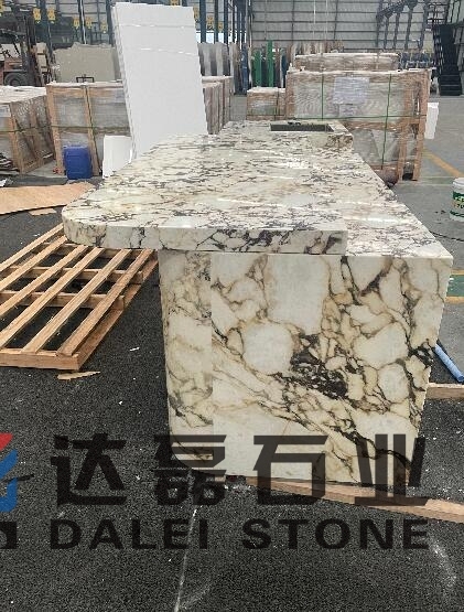 Calacatta Viola Island Counter Tops With Cabinet Cover With Marble