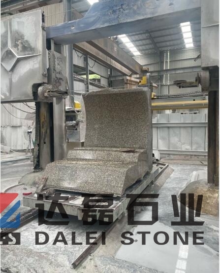 Granite Cut to Round Colomns By Wire Saw Machine