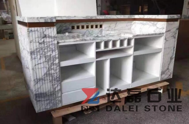 Counter Table Made From Calacatta White Marble Match With Gold Color Steel