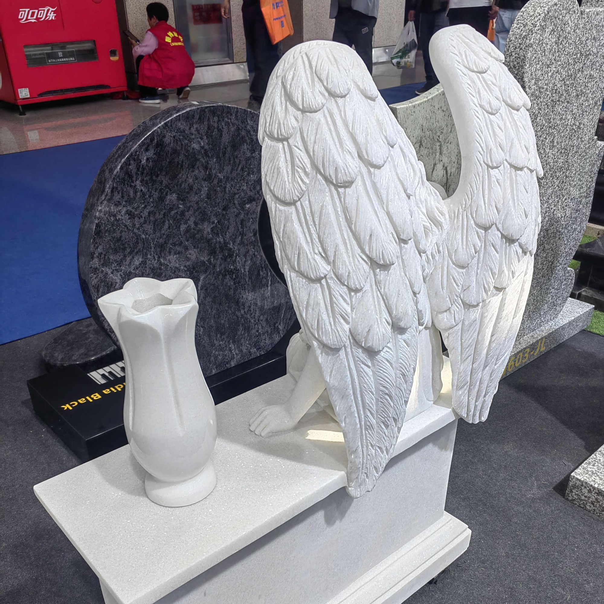 Carrara White Marble Angel Tombstone Monument