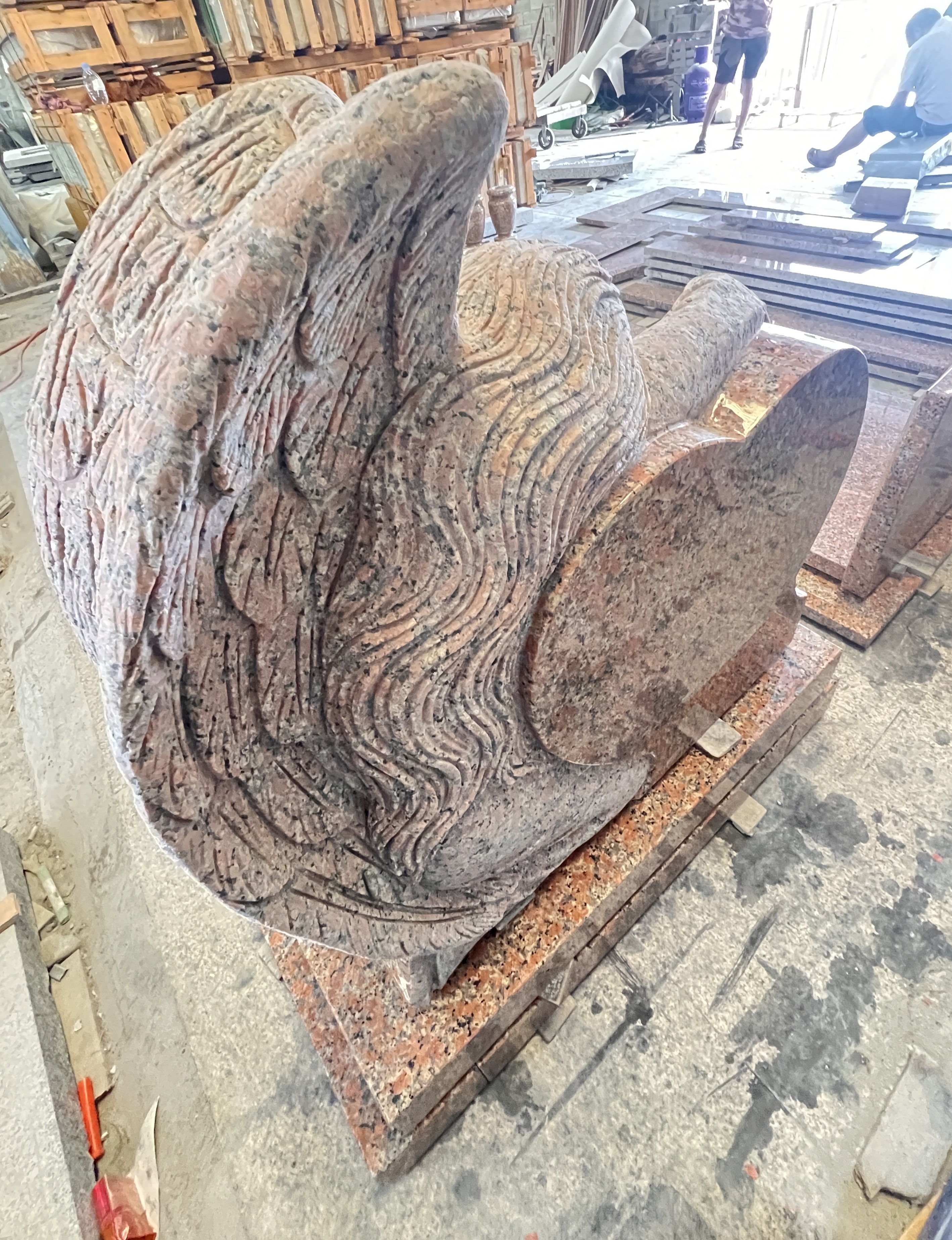 Angel Heart  Memorial Monument Maple Red Granite Tombstone
